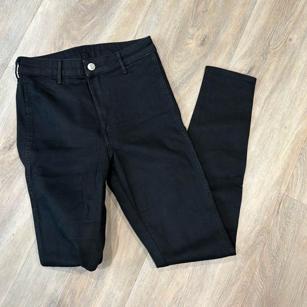 H&M BLACK HIGH RISE SKINNY JEANS